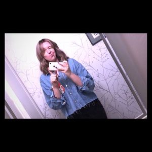 Meet your Posher, Aimee